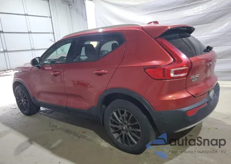 2019 Volvo Xc40 T5 Momentum z USA, uszkodzony, nr VIN YV4162XZ1K2010009